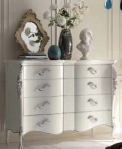 Casa Padrino Luxus Barock Kommode Weiß / Silber - Handgefertigte Massivholz Kommode mit 4 Schubladen - Barockstil Schlafzimmer Möbel - Barock Möbel - Luxus Qualität - Made in Italy