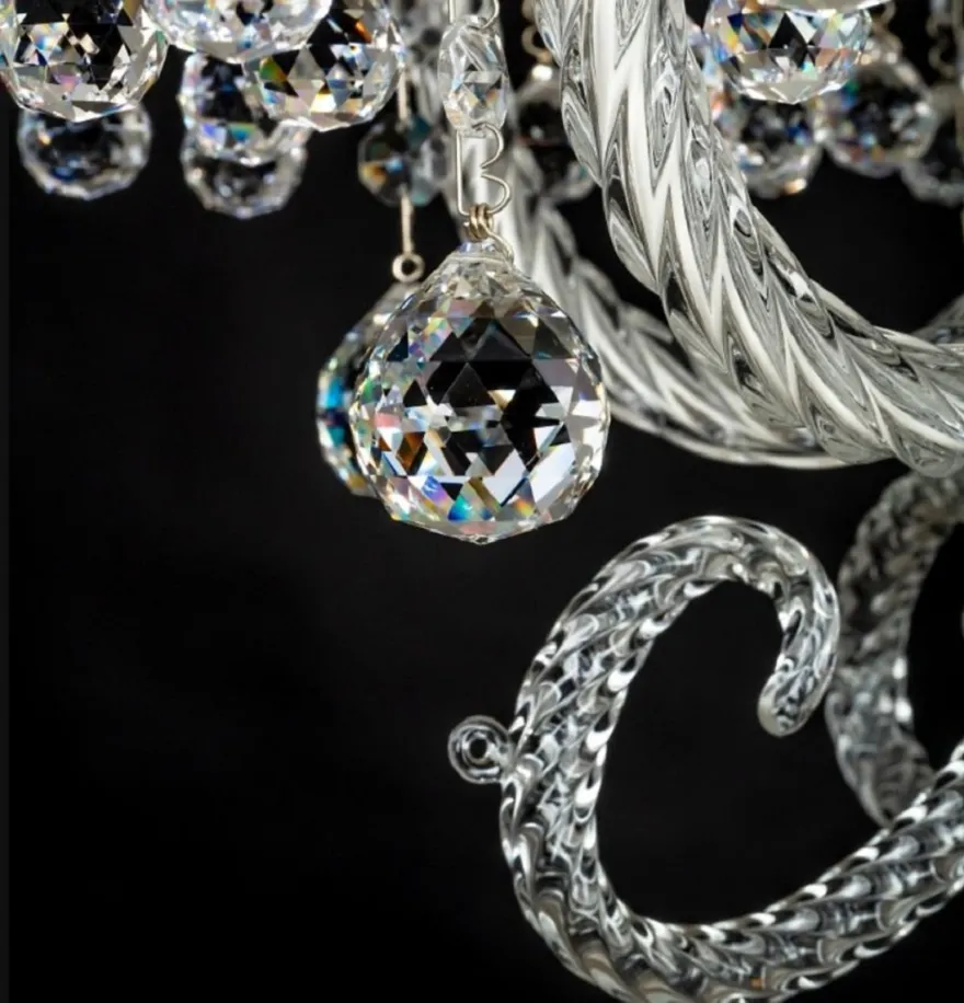 Casa Padrino Luxus Barock Kristall Hängeleuchte Silber / Weiß Ø 45 x H. 66 cm - Prunkvolle Hängelampe mit Böhmischem Kristallglas - Luxus Hängeleuchten im Barockstil - Edel & Prunkvoll