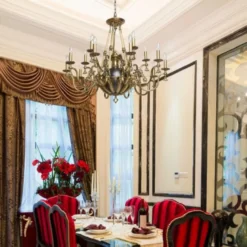 Casa Padrino Luxus Barock Kronleuchter Antik Bronzefarben / Schwarz Ø 105 x H. 205 cm - Prunkvoller Wohnzimmer Kronleuchter im Barockstil - Luxus Qualität