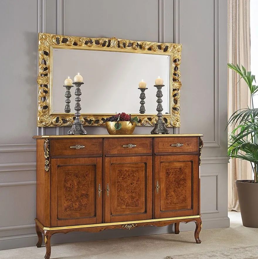 Casa Padrino Luxus Barock Mahagoni Sideboard Braun / Gold - Edler Massivholz Schrank mit 3 Schubladen und 3 Türen - Barock Möbel - Luxus Qualität - Made in Italy