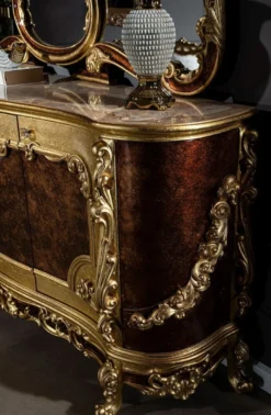 Casa Padrino Luxus Barock Möbel Set Sideboard mit Spiegel Creme / Beige / Braun / Gold - Prunkvoller Massivholz Schrank mit Wandspiegel - Edle Möbel im Barockstil - Luxus Qualität