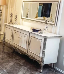 Casa Padrino Luxus Barock Möbel Set Sideboard mit Spiegel Weiß / Silber - Massivholz Schrank mit elegantem Wandspiegel - Edel & Prunkvoll