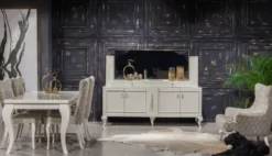 Casa Padrino Luxus Barock Ohrensessel Hellgrau / Weiß / Gold - Eleganter Wohnzimmer Sessel mit Muster - Wohnzimmer Möbel im Barockstil