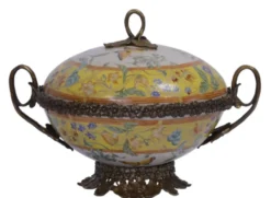 Casa Padrino Luxus Barock Porzellan Schüssel mit Deckel - Weiß, Gelb, Bronze - 23,9 x 18,7 x H. 17 cm