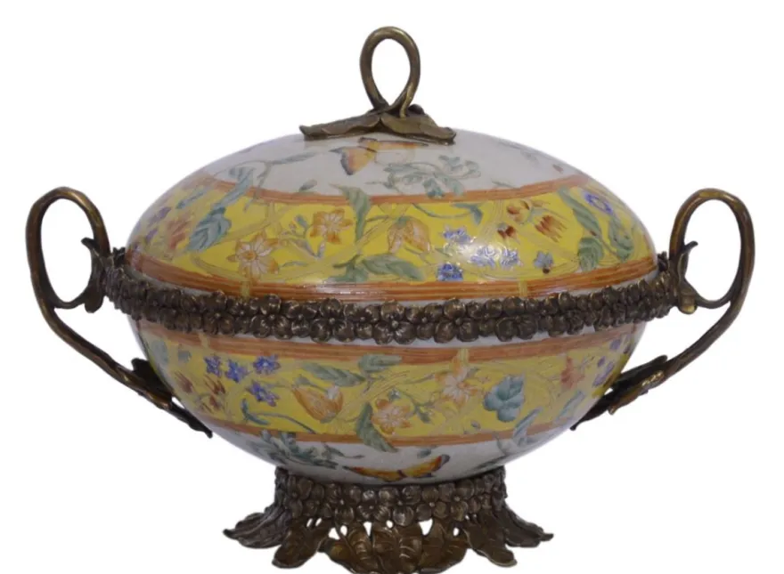 Casa Padrino Luxus Barock Porzellan Schüssel mit Deckel - Weiß, Gelb, Bronze - 23,9 x 18,7 x H. 17 cm