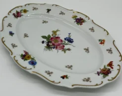 Casa Padrino Luxus Barock Porzellan Teller Weiß / Mehrfarbig / Gold 38 cm - Ovaler Servierteller - Luxus Barock Porzellan Accessoires - Reichenbach Porzellan - Luxus Qualität - Made in Germany
