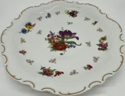 Casa Padrino Luxus Barock Porzellan Teller Weiß / Mehrfarbig / Gold Ø 33 cm - Porzellan Essteller - Luxus Barock Porzellan Accessoires - Reichenbach Porzellan - Luxus Qualität - Made in Germany
