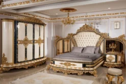 Casa Padrino Luxus Barock Schlafzimmer Set Gold / Weiß / Blau / Gold - 1 Doppelbett mit Kopfteil & 2 Nachtkommoden - Schlafzimmer Möbel im Barockstil - Edel & Prunkvoll