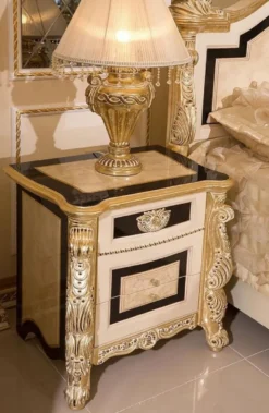 Casa Padrino Luxus Barock Schlafzimmer Set Weiß / Beige / Schwarz / Gold - 1 Barock Doppelbett mit Kopfteil & 2 Barock Nachtkommoden - Luxus Schlafzimmer Möbel im Barockstil - Barock Interior