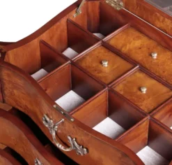 Casa Padrino Luxus Barock Schmuckkommode Hellbraun / Braun / Silber 56 x 36 x H. 128 cm - Edle Massivholz Kommode mit Spiegel - Schmuckschrank im Barockstil - Barock Möbel