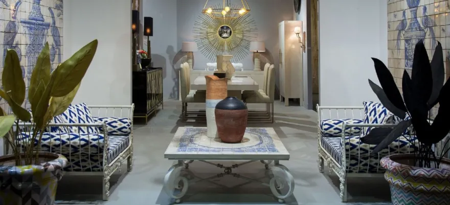 Casa Padrino Luxus Barock Schmiedeeisen Möbel Set Weiß / Blau / Gold - 2 Luxus Sessel & 1 Luxus Couchtisch - Wohnzimmer Möbel - Garten Möbel - Hotel Möbel - Luxus Barock Möbel