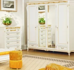 Casa Padrino Luxus Barock Schlafzimmerschrank Weiß / Gold - Prunkvoller Massivholz Schrank mit 4 Türen und 2 Schubladen - Barock Kleiderschrank - Barock Schlafzimmer Möbel