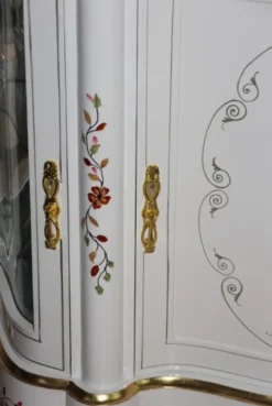 Casa Padrino Luxus Barock Schrank mit Spiegelkonsole Weiß Handbemalt mit Blumenmotiven - 161 x 218 x 46 cm
