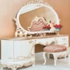 Casa Padrino Luxus Barock Schlafzimmer Set Rosa / Weiß / Creme / Kupferfarben - 1 Schminkkommode & 1 Spiegel & 1 Hocker - Prunkvolle Schlafzimmer Möbel im Barockstil - Luxus Qualität