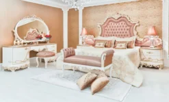 Casa Padrino Luxus Barock Schlafzimmer Set Rosa / Weiß / Creme / Kupferfarben - 1 Schminkkommode & 1 Spiegel & 1 Hocker - Prunkvolle Schlafzimmer Möbel im Barockstil - Luxus Qualität