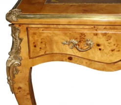 Casa Padrino Luxus Barock Schreibtisch aus Vogelaugenahorn im Antik Stil, 160 x 80 x 82 cm