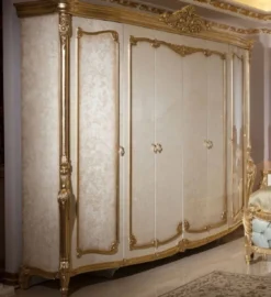 Casa Padrino Luxus Barock Schlafzimmerschrank Weiß / Beige / Gold - Prunkvoller Massivholz Kleiderschrank im Barockstil - Barock Schlafzimmer Möbel - Edel & Prunkvoll