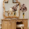 Casa Padrino Luxus Barock Schlafzimmer Schminktisch Set Gold - 1 Barock Schminktisch & 1 Barock Wandspiegel & 1 Barock Hocker - Prunkvolle Barock Schlafzimmer Möbel