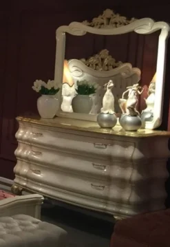 Casa Padrino Luxus Barock Schlafzimmer Kommode mit Spiegel Weiß / Gold - Barock Schlafzimmer Möbel