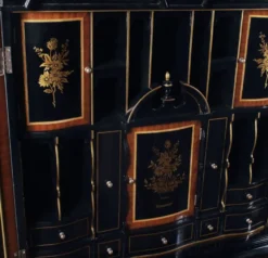 Casa Padrino Luxus Barock Sekretär Schreibtisch Schrank im chinesischen Stil Schwarz / Gold 104 x 58 x H. 238 cm - Prunkvoller Massivholz Büroschrank - Edle Barock Büromöbel