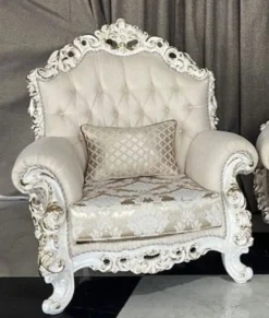 Casa Padrino Luxus Barock Sessel Creme / Weiß / Gold - Prunkvoller Wohnzimmer Sessel - Barockstil Wohnzimmer Möbel - Luxus Möbel im Barockstil - Barock Einrichtung - Wohnzimmer Einrichtung