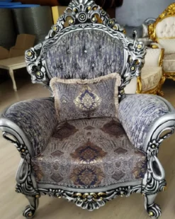 Casa Padrino Luxus Barock Sessel Mehrfarbig / Silber / Schwarz / Gold - Prunkvoller Wohnzimmer Sessel mit Glitzersteinen - Barockstil Wohnzimmer Möbel - Luxus Möbel im Barockstil