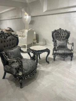 Casa Padrino Luxus Barock Sessel Silber / Weiß / Schwarz / Gold - Prunkvoller Wohnzimmer Sessel - Barockstil Wohnzimmer Möbel - Luxus Möbel im Barockstil - Barock Möbel - Barock Einrichtung