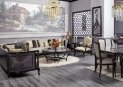 Casa Padrino Luxus Barock Sessel Gold / Schwarz - Prunkvoller Wohnzimmer Sessel - Barockstil Wohnzimmer Möbel - Luxus Möbel im Barockstil - Barock Einrichtung - Edel & Prunkvoll