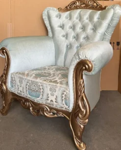 Casa Padrino Luxus Barock Sessel Türkis Muster / Gold - Prunkvoller Wohnzimmer Sessel mit Glitzersteinen - Luxus Wohnzimmer Möbel im Barockstil - Barock Möbel - Edel & Prunkvoll