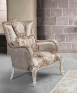 Casa Padrino Luxus Barock Sessel mit Kissen Beige / Weiß / Gold 83 x 96 x H. 102 cm - Barock Wohnzimmer Möbel