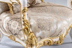 Casa Padrino Luxus Barock Sessel Silber / Beige / Schwarz / Weiß / Gold - Prunkvoller Wohnzimmer Sessel mit Glitzersteinen - Barockstil Wohnzimmer Möbel - Luxus Möbel im Barockstil