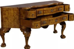 Casa Padrino Luxus Barock Sideboard Braun / Hellbraun - Prunkvoller Massivholz Schrank mit 6 Schubladen - Luxus Möbel im Barockstil - Barock Möbel - Edel & Prunkvoll