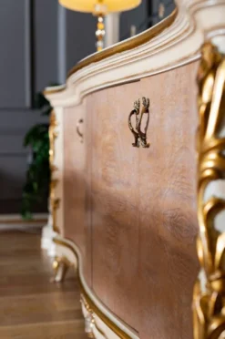 Casa Padrino Luxus Barock Sideboard Beige / Weiß / Gold - Prunkvoller Massivholz Schrank mit 4 Türen - Barock Möbel