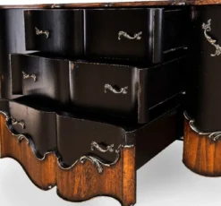Casa Padrino Luxus Barock Sideboard Antik Schwarz / Braun 200,5 x 53,5 x H. 98 cm - Prunkvoller Massivholz Schrank mit 2 Türen und 3 Schubladen - Luxus Möbel im Barockstil - Barock Möbel
