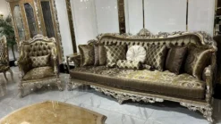 Casa Padrino Luxus Barock Sofa Gold / Silber - Prunkvolles Wohnzimmer Sofa mit dekorativen Kissen - Barock Wohnzimmer Möbel - Edel & Prunkvoll