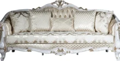Casa Padrino Luxus Barock Sofa Gold / Antik Weiß / Gold 250 x 90 x H. 112 cm - Wohnzimmer Sofa mit elegantem Muster und dekorativen Kissen - Barock Wohnzimmer Möbel