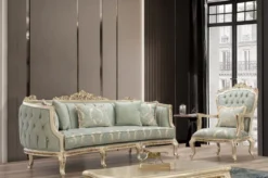 Casa Padrino Luxus Barock Sofa Grün / Antik Gold - Prunkvolles Wohnzimmer Sofa mit elegantem Muster - Barock Wohnzimmer Möbel