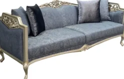 Casa Padrino Luxus Barock Sofa Blau / Silber / Gold - Prunkvolles Wohnzimmer Sofa - Barockstil Wohnzimmer Möbel - Barock Einrichtung - Luxus Möbel im Barockstil - Edel & Prunkvoll