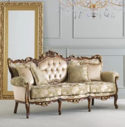 Casa Padrino Luxus Barock Sofa Creme / Gold / Braun / Gold - Prunkvolles Barockstil Wohnzimmer Sofa - Luxus Wohnzimmer Möbel im Barockstil - Barock Möbel - Luxus Qualität - Made in Italy