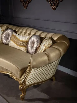 Casa Padrino Luxus Barock Sofa Gold / Weiß 268 x 110 x H. 87 cm - Prunkvolles Wohnzimmer Sofa mit dekorativen Kissen - Wohnzimmer Möbel im Barockstil