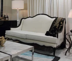 Casa Padrino Luxus Barock Sofa Weiß / Schwarz 185 x 95 x H. 111 cm - Wohnzimmer Sofa mit dekorativen Kissen - Edle Barock Möbel