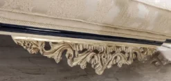 Casa Padrino Luxus Barock Sofa Weiß / Creme / Schwarz / Antik Gold - Barockstil Wohnzimmer Sofa mit elegantem Muster - Luxus Wohnzimmer Möbel im Barockstil - Barock Einrichtung - Barock Möbel