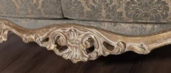 Casa Padrino Luxus Barock Sofa Grün / Antik Gold - Barockstil Wohnzimmer Sofa mit elegantem Muster - Luxus Wohnzimmer Möbel im Barockstil - Barock Möbel - Barock Einrichtung