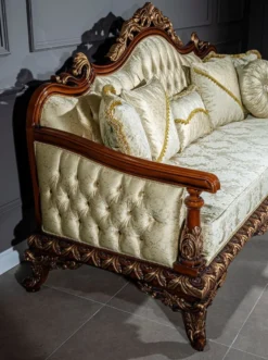 Casa Padrino Luxus Barock Sofa Gold / Braun / Bronze 245 x 92 x H. 127 cm - Wohnzimmer Sofa mit elegantem Muster und dekorativen Kissen - Edle Barock Möbel
