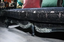 Casa Padrino Luxus Barock Sofa Schwarz / Grün / Gold 240 x 88 x H. 105 cm - Wohnzimmermöbel im Barockstil
