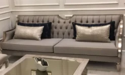 Casa Padrino Luxus Barock Sofa Grau / Antik Silber - Handgefertigtes Wohnzimmer Sofa - Barock Wohnzimmer Möbel - Edel & Prunkvoll