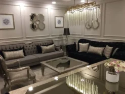 Casa Padrino Luxus Barock Sofa Grau / Antik Silber - Handgefertigtes Wohnzimmer Sofa - Barock Wohnzimmer Möbel - Edel & Prunkvoll