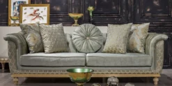 Casa Padrino Luxus Barock Sofa Türkis / Gold - Handgefertigtes Wohnzimmer Sofa im Barockstil - Barock Wohnzimmer Möbel - Edel & Prunkvoll