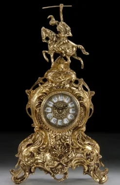Casa Padrino Luxus Barock Tischuhr Gold 25 x H. 42 cm - Handgefertigte Bronze Uhr im Barockstil - Barock Schreibtischuhr - Barock Schreibtisch Deko - Barock Deko Accessoires - Barockstil Uhren
