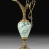 Casa Padrino Luxus Barock Vase in Weinkrug Form Antik Messing / Grün H. 37 cm - Barock Deko Accessoires